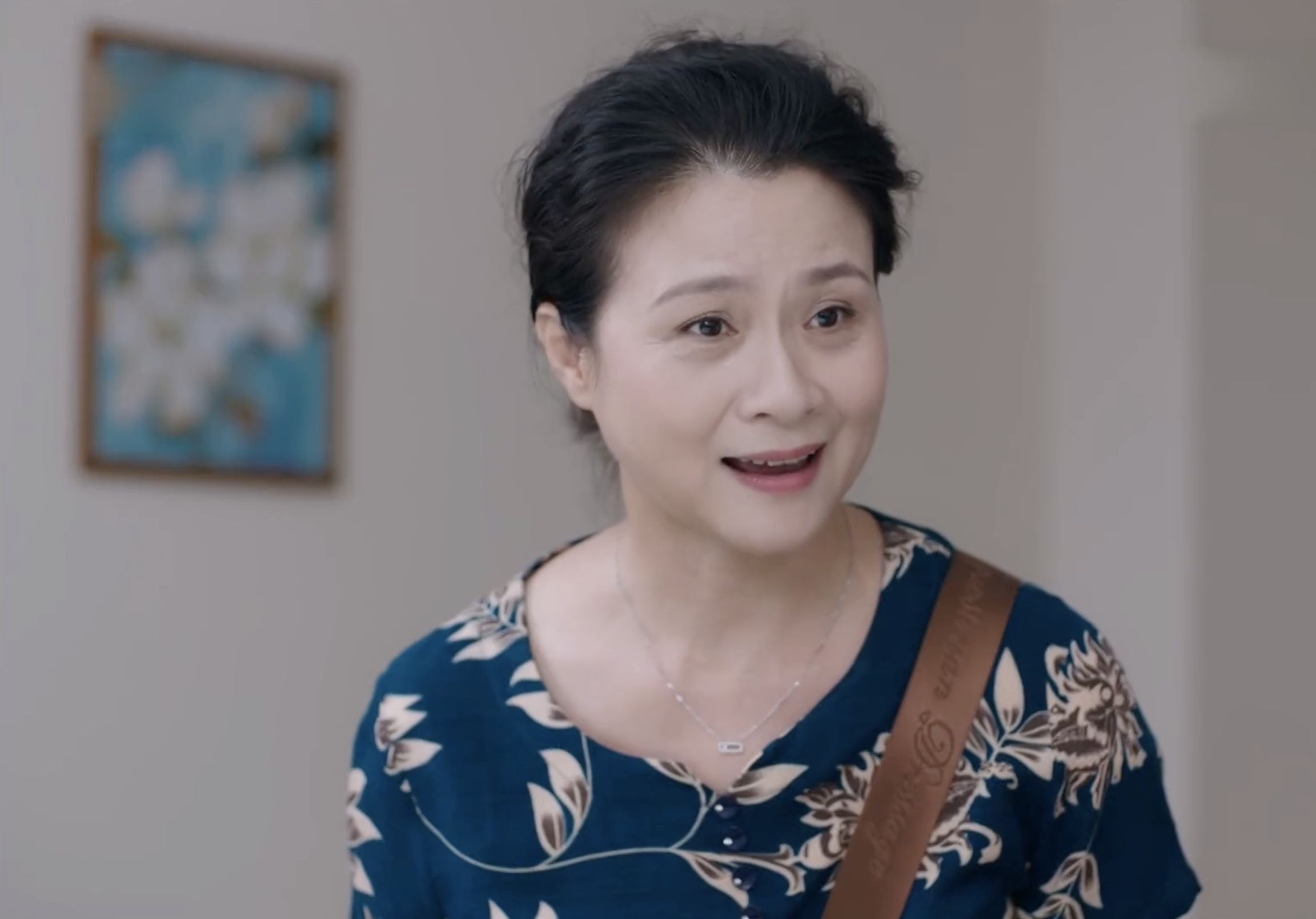 李玲玉|58岁李玲玉拍《男人装》大片，身材丰满窈窕，皮肤紧致风韵犹存