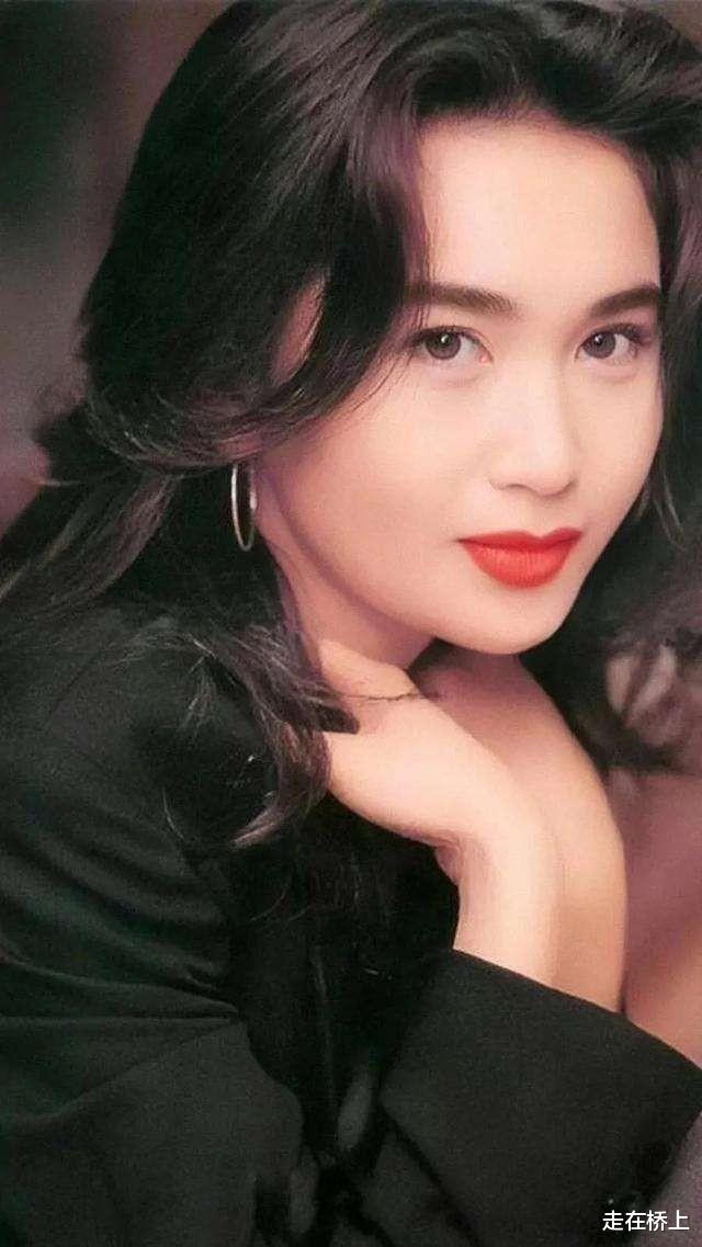 冻龄|“冻龄女神”都是假的,12位老牌女星现状,皱纹遮不住气质