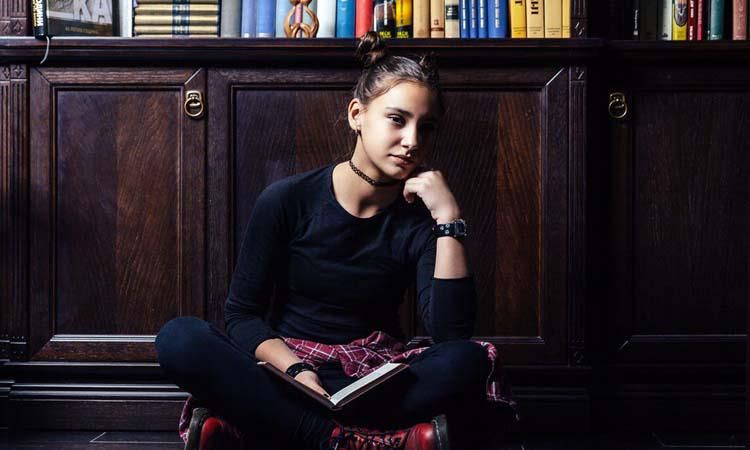 教师|这3个小技巧，教你怎么和领导相处