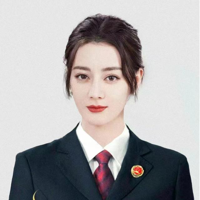 迪丽热巴|搭档任嘉伦龚俊刘宇宁三剧待播，迪丽热巴又接新剧《公诉精英》