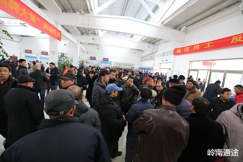 大学|24岁毕业两年，大专生没有什么技术，该怎么办？这是很好的机会！