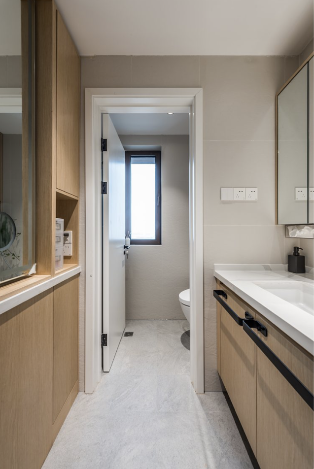 当我换房时，必须买一套复式楼。从他家的装饰中学习实在太完美了