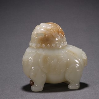 和田玉籽料|清代 和田玉籽料狮子香薰摆件