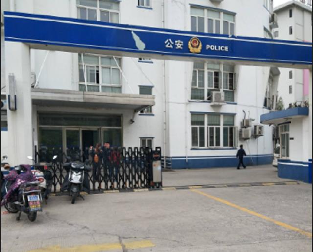 18岁少女发现被拐卖后,将计就计反将人贩子卖掉,法院:免于处罚