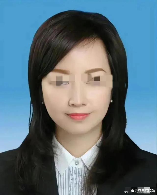 网传男女副区长不雅聊天记录曝光,少年不宜,尺度吓人
