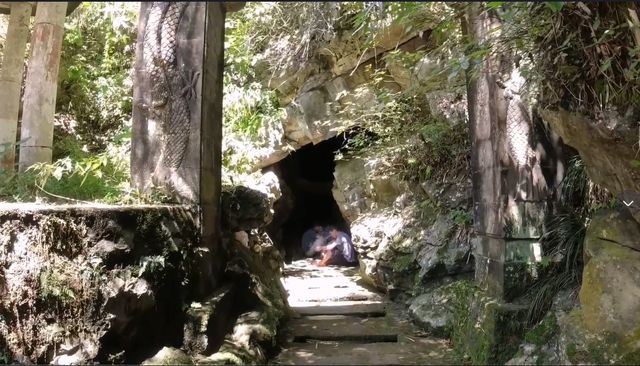 重庆|巴南废弃的溶洞景区，环境优美开发旅游，如今却是杂草丛生