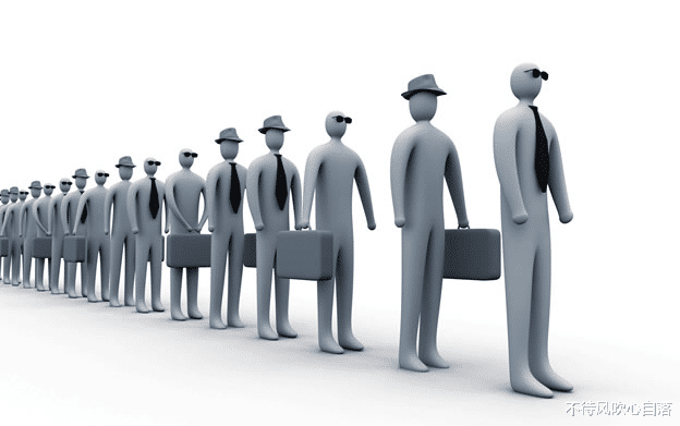 |职场的世界里,有不少优秀的同事