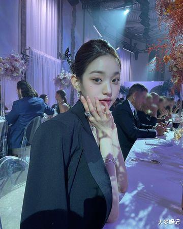 |张元瑛秀凤凰发簪“韩国的风情”网友火大骂小偷：凤凰是中国的