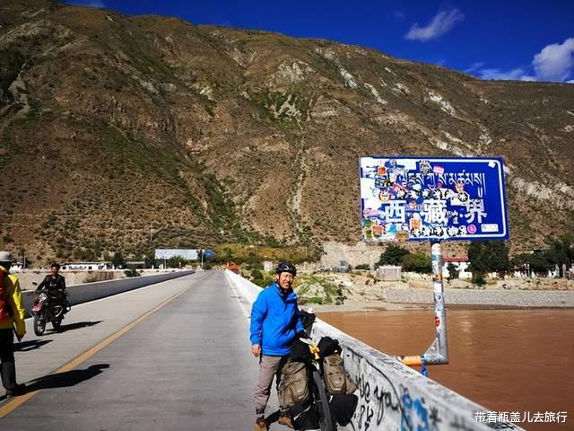 泸沽湖|究竟是骑行文化还是乱涂乱画？318国道上每一座路碑都有故事