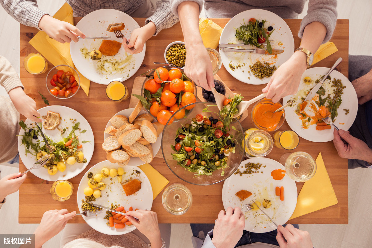 纹眉 助减肥，助消化，细嚼慢咽至少有4大好处！每口食物要嚼25下.