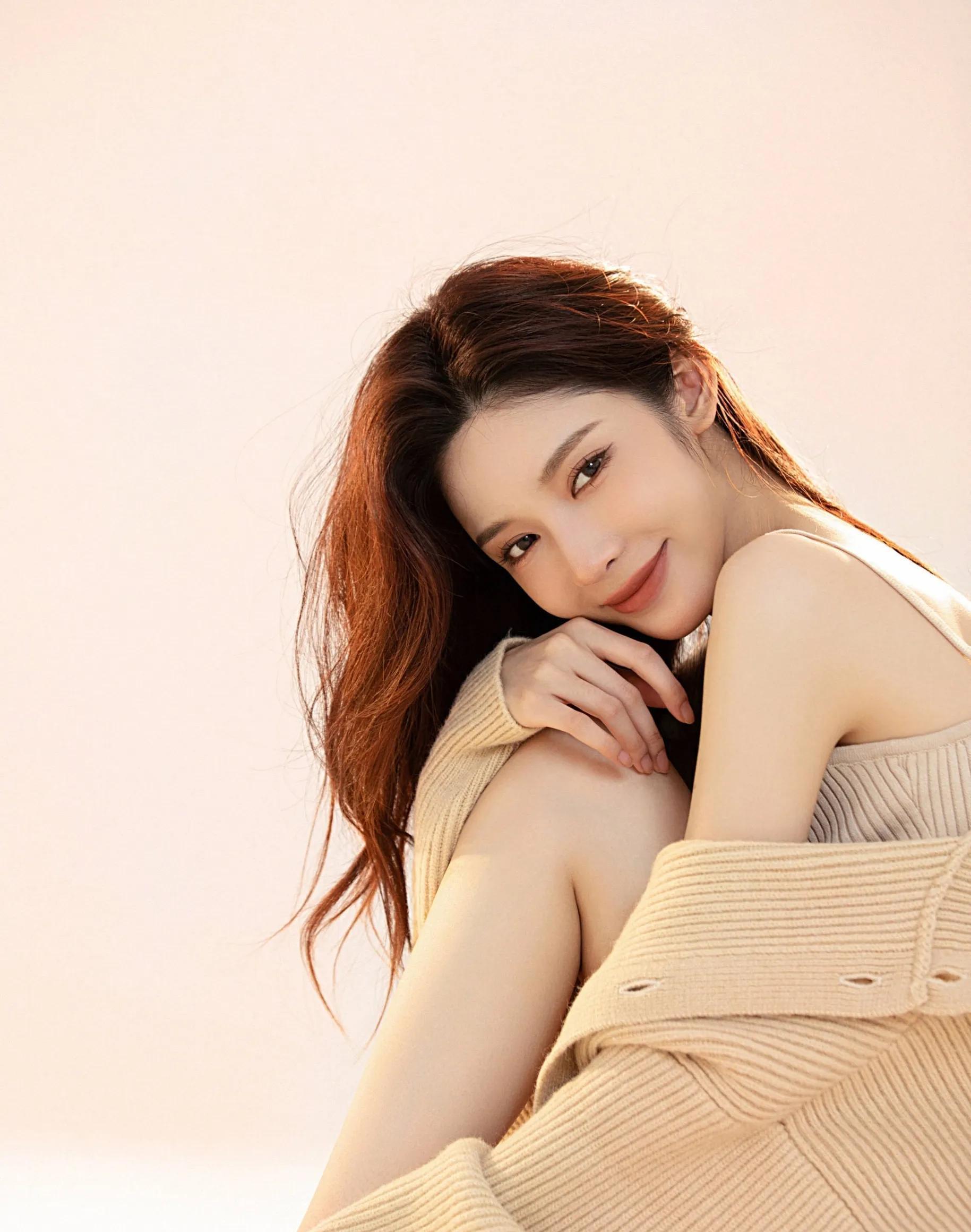 |气质女星柯乃予