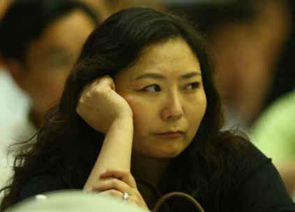 吴亚军|真正的“地产女首富”：手握11万亩地皮，银行还有778亿现金