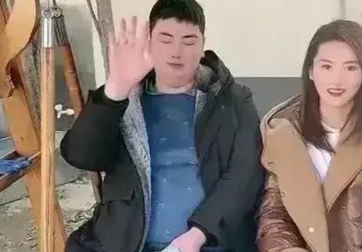 朱单伟|刚离婚就有新欢?驾校美女跟朱单伟一起回家,比陈亚男更年轻漂亮