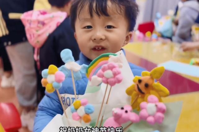 许敏|人生赢家!姚爸给许敏做美食,奇奇隔空送花,网友:把日子过成诗