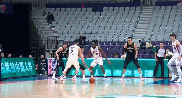 辽宁男篮|真炸！张镇麟100%命中率！赢下中国第1天赋对决！这一隔扣NBA级别