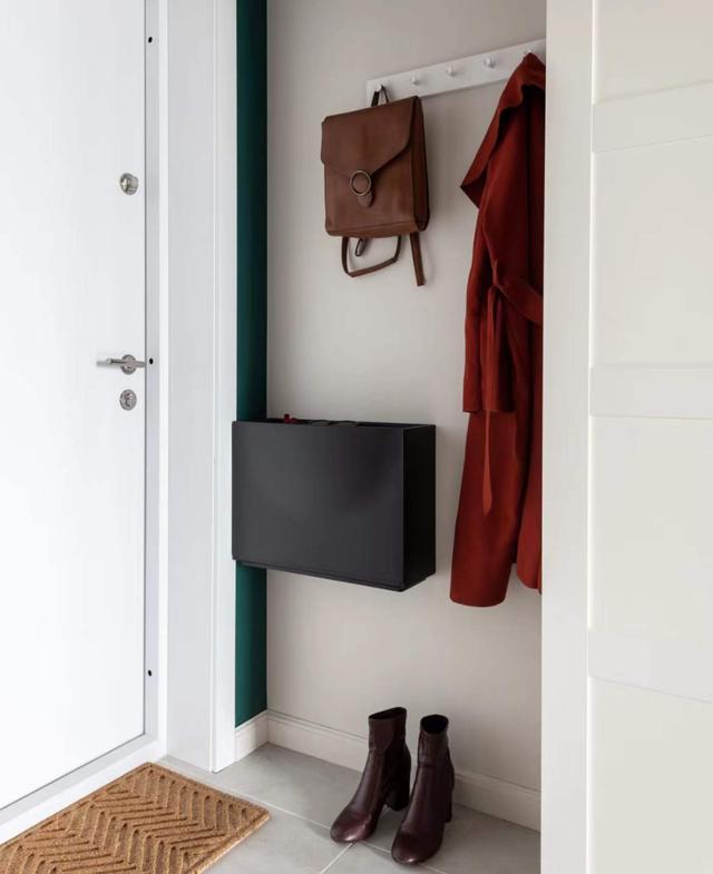 简洁舒适的22㎡蜗居公寓,功能全收纳多,也能体现色彩艺术美学