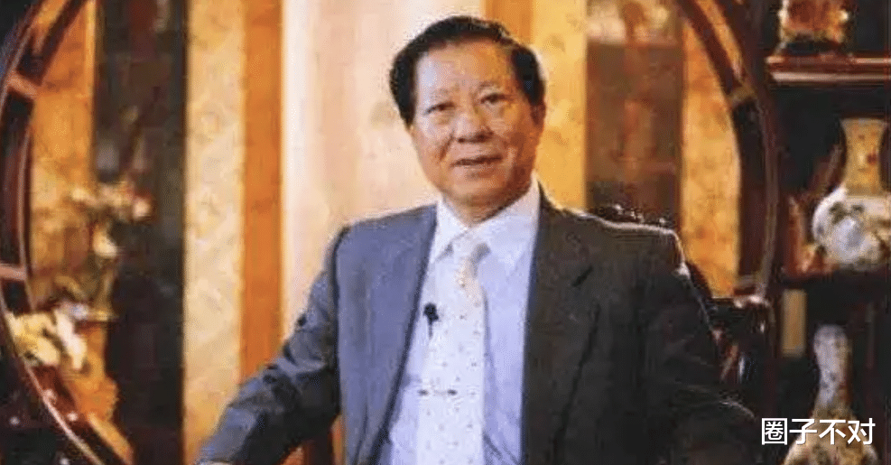 奥特曼|把网友当傻子的主播,“南非人”助演卖钻石,套路演技还得你潘叔