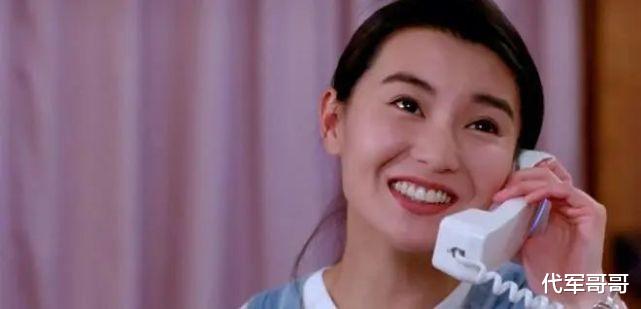 张曼玉|58岁张曼玉近况曝光，离婚后退出演艺圈，如今孤身一人依然性感妩媚