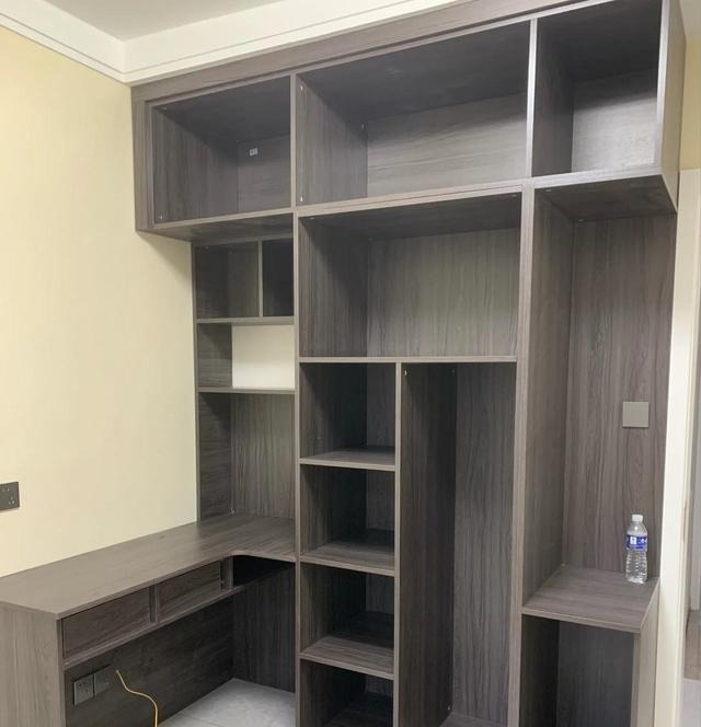 卧室地暖对衣柜有3点影响,选择衣柜时要注意,建议参照这4点建议