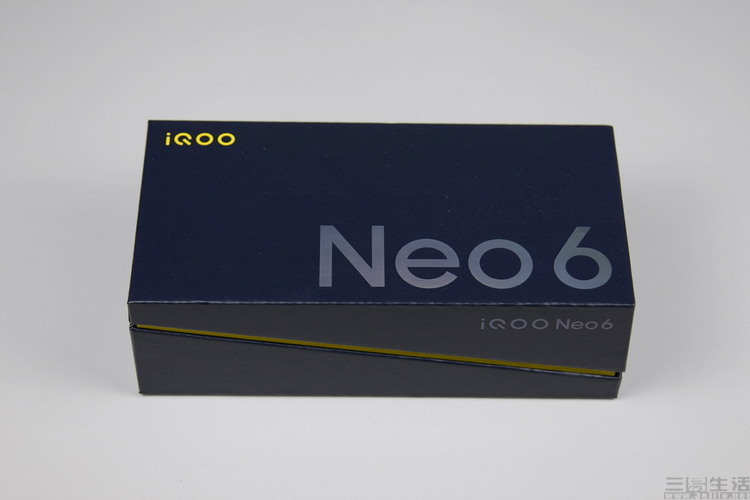 为年轻人准备的双芯旗舰：iQOO Neo6首发评测