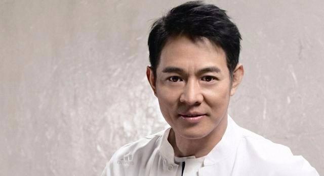 李连杰|李连杰家一盘火腿价值5万，网友直呼演员来钱快，可事情却迎来反转