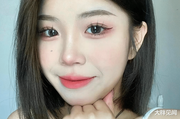 郑秀妍 清透蜜桃妆容，打造夏季甜美氛围感，方圆脸女生的福音