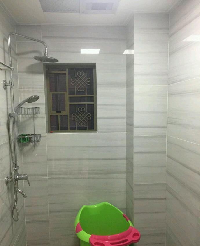 朋友140平新房装好了,这效果说花了60万?吹牛吹上天了吧!