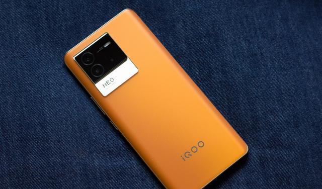 iqoo|iQOO诚意十足，骁龙870+80W闪充+OIS光学防抖，仅1999元