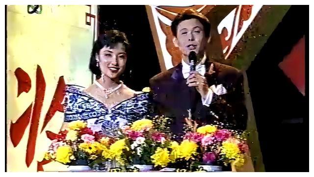 周涛|主持人周涛:与姚科离婚后,转身再嫁富豪路云,只对女儿心中有愧