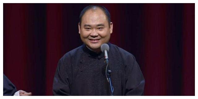 侯震|替老郭讽刺退社叛徒，沉迷游戏忘记报幕，侯震在德云社到底啥地位