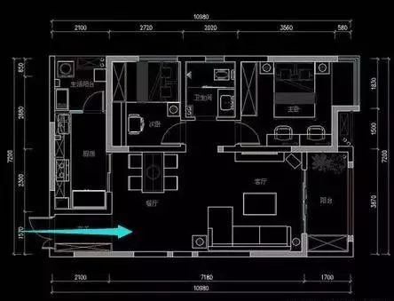 82㎡两居室，媳妇硬要玄关装镜子，阳台开放式，装修完才知实用
