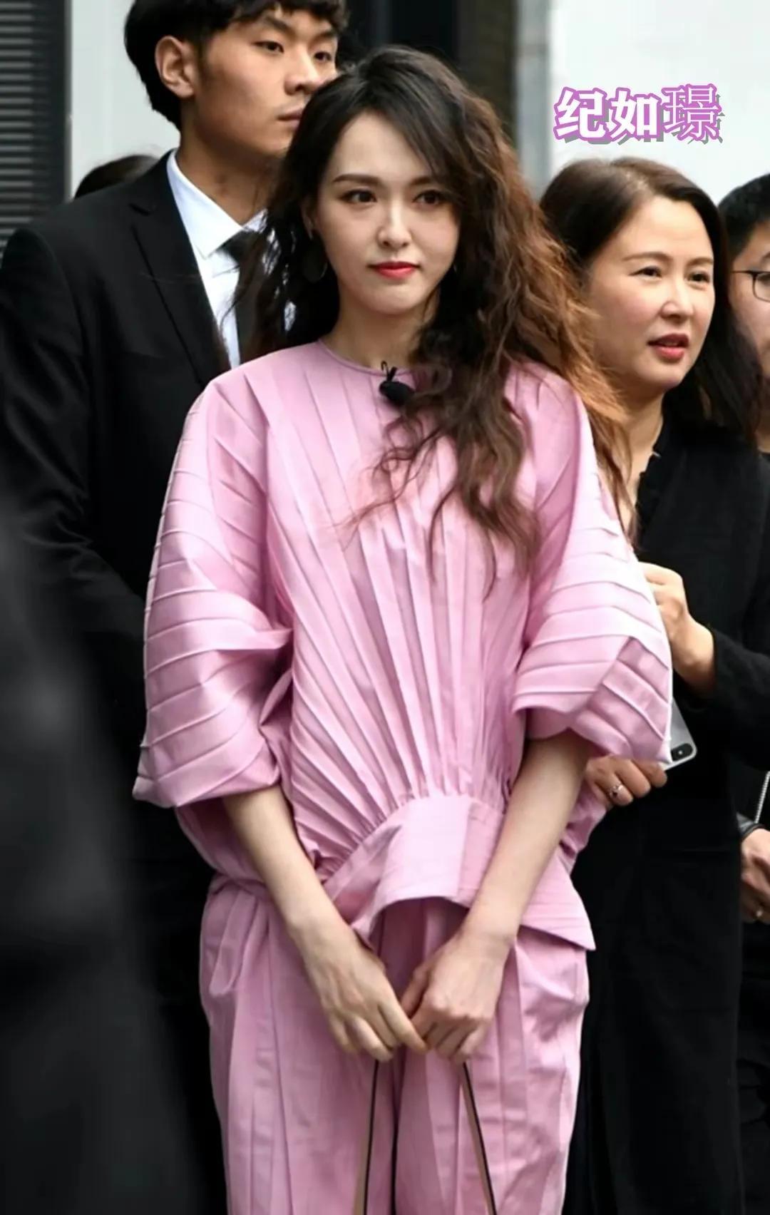 陈钰琪|跑龙套多年 被唐嫣发掘后有逆天改命 搭档众多男神陈钰琪为何不火?