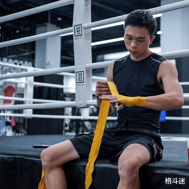 世界职业拳王争霸赛|前世界拳王徐灿重返拳台，孟繁龙对战前冠军