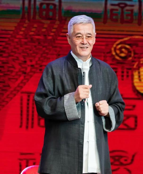 赵家班|续30合同,70%收入上交公司,球球的建议要逼退多少赵家班老人?