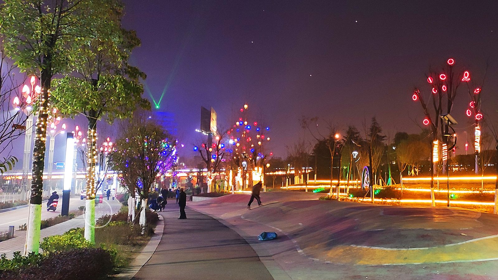 你在意别人的情面,别人却没在意你