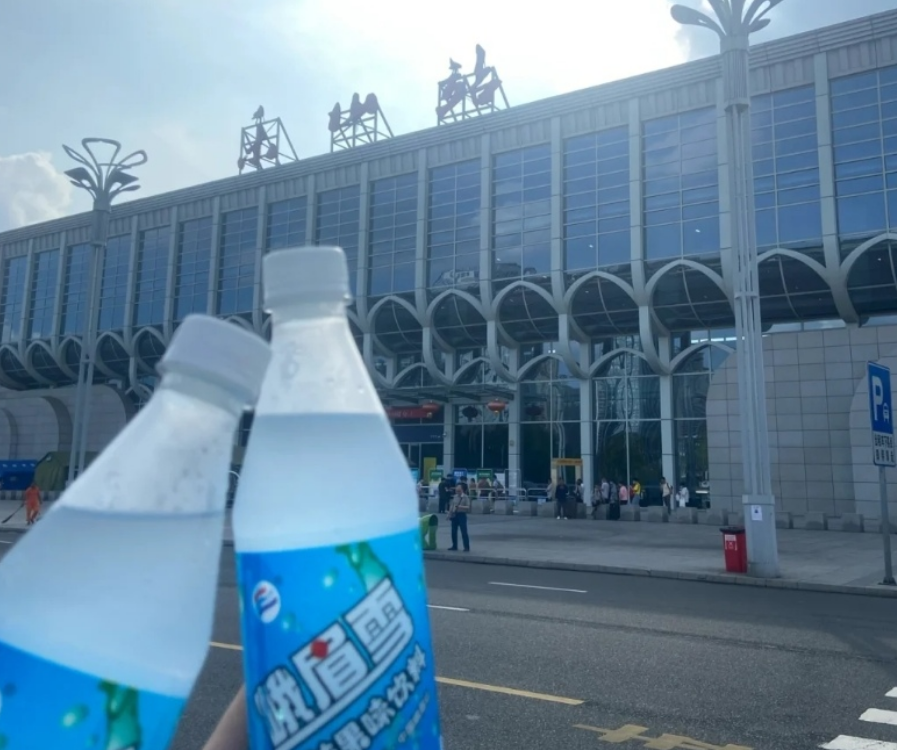 美食|成都周边宝藏小城:千年底蕴建筑,100元吃遍美食