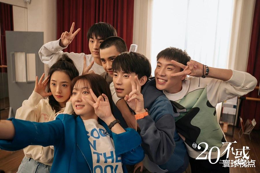 二十不惑2|《二十不惑2》凑齐“娱圈四美”，收视却很平淡，还是有“硬伤”