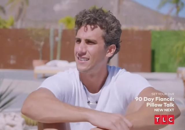 辣妈|美国最毁三观真人秀！8个单身辣妈上恋综，约会对象是对方儿子？