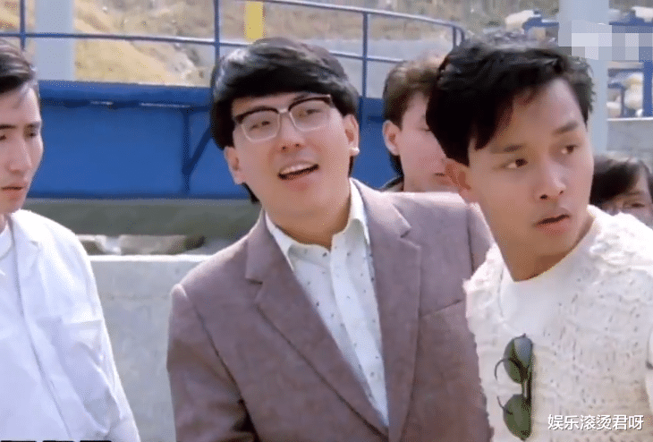 楼南光|68岁楼南光近况曝光,带小18女友定居内地,同框却像“父女”