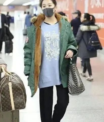 关晓彤|曾经冠名“格格”的关晓彤，如今成为没有底线赚黑心钱的代表