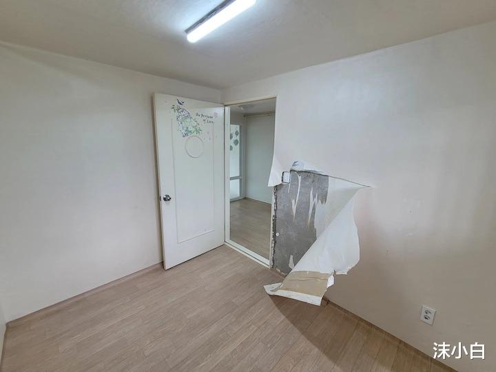 只身一人在他乡爆改小家:35㎡要啥有啥,甚至还有浴缸!简单幸福