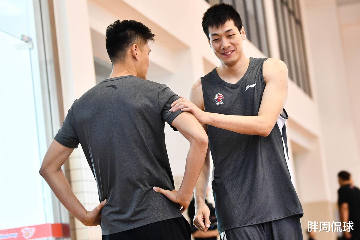 广东男篮|广东宏远及时雨，杜锋连收四大喜讯，CBA季后赛冲冠火力全开