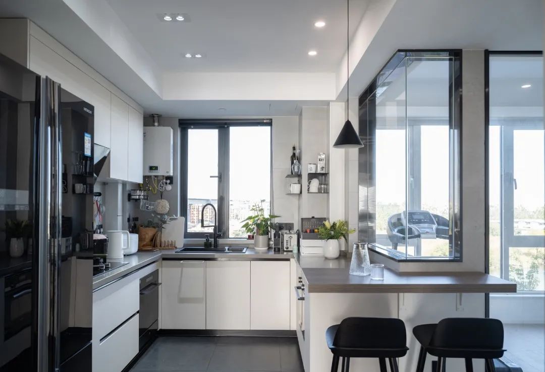 89平新家，造价32万，有大长桌的厅好看又好用