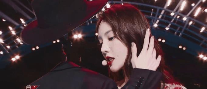 董宇辉|《浪姐》全三季颜值担当,浓妆淡抹总相宜,姐姐们是真美啊