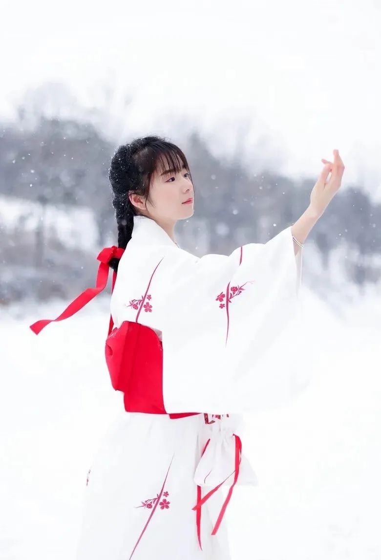 ?运用雪景拍摄人像,如何拍摄出唯美的感觉?8个拍摄方法分享