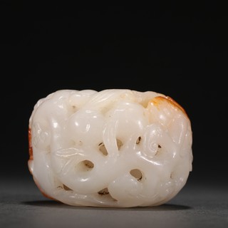 和田玉籽料|清代 和田玉籽料蝙蝠灵芝纹雕件