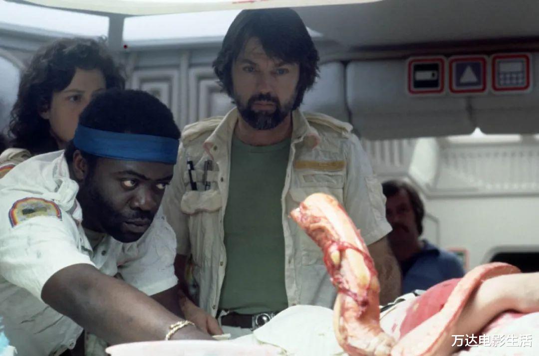 倪妮|这部硬核科幻猛剧，还值得追吗？