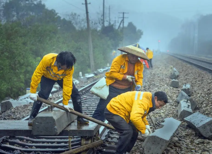 招聘|“中国铁路”公开招聘，平均工资7000起步，这类考生将被优先考虑