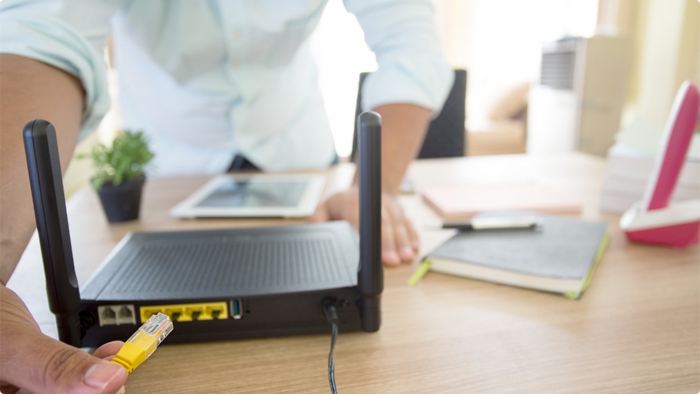 路由器|不要花冤枉钱！Wi-Fi 6的网速，真的比Wi-Fi 5更加快吗？