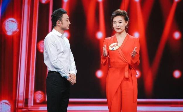 央视|央视主持人李梓萌，被众多网友称之为“央视最美女主播”